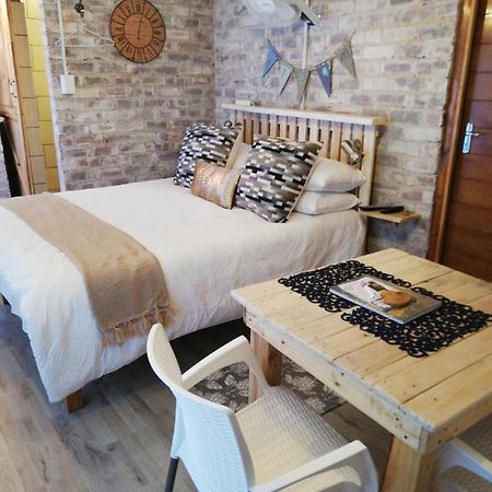 Pillow Place Parys Extérieur photo